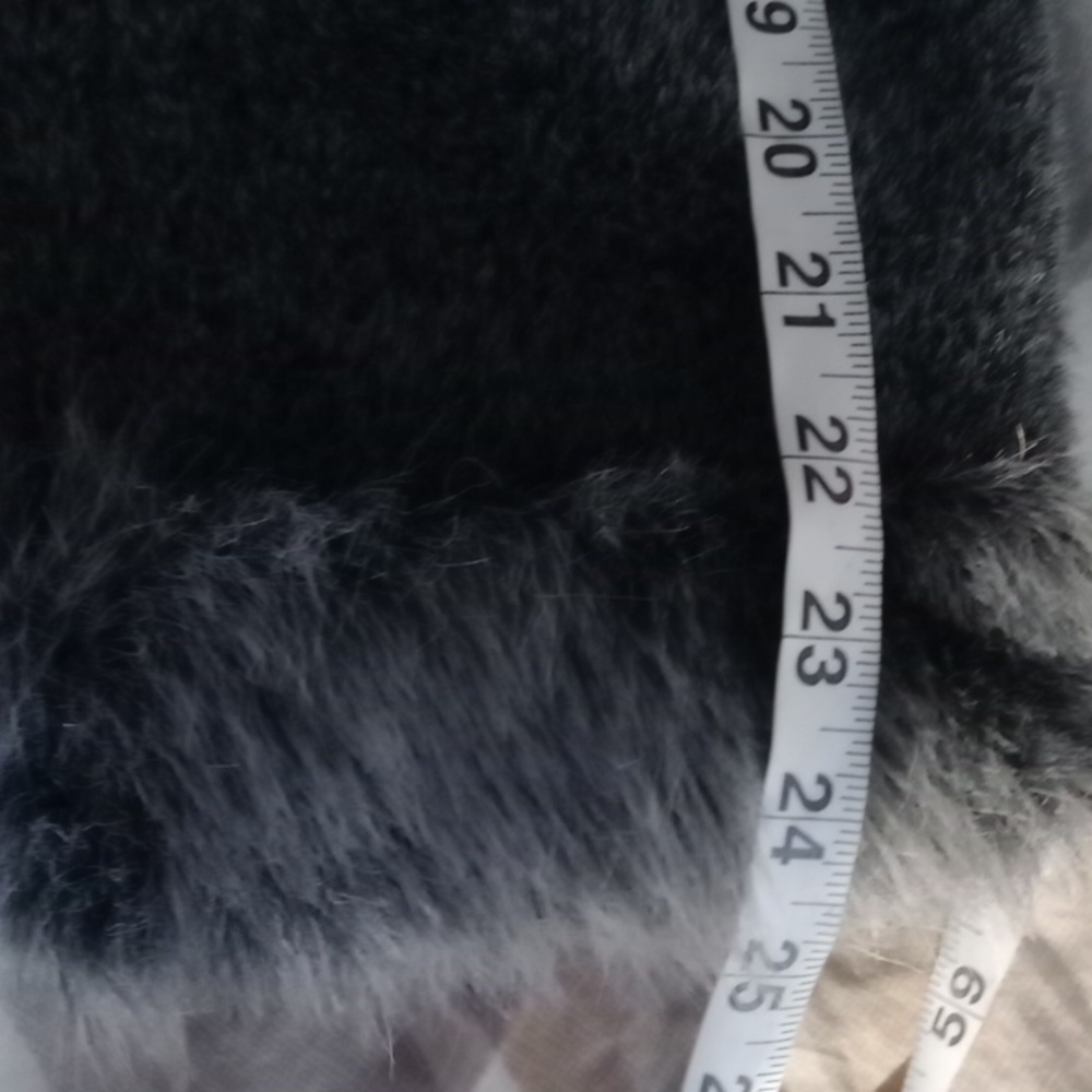 Ultra fur faux fur  grey wool coat size medium - Picture 11 of 11